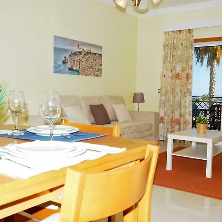 Coelha - Pool - Free Wi-fi - Air Con Albufeira