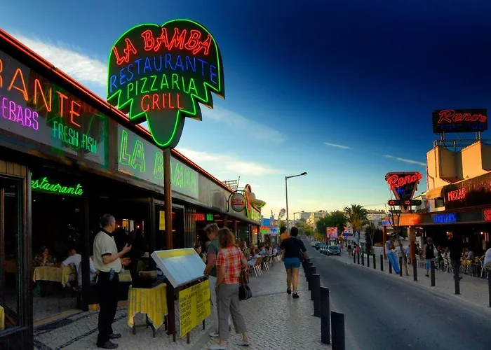 Coelha - Pool - Free Wi-fi - Air Con