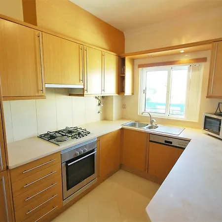 Apartment Coelha - Pool - Free Wi-fi - Air Con
